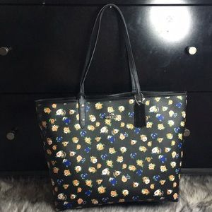 NWT COACH TOTE WITH WALLET
